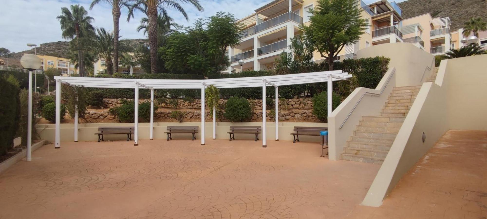 Apto En Con Terraza, Piscina, Parking Y Wifi Gratis