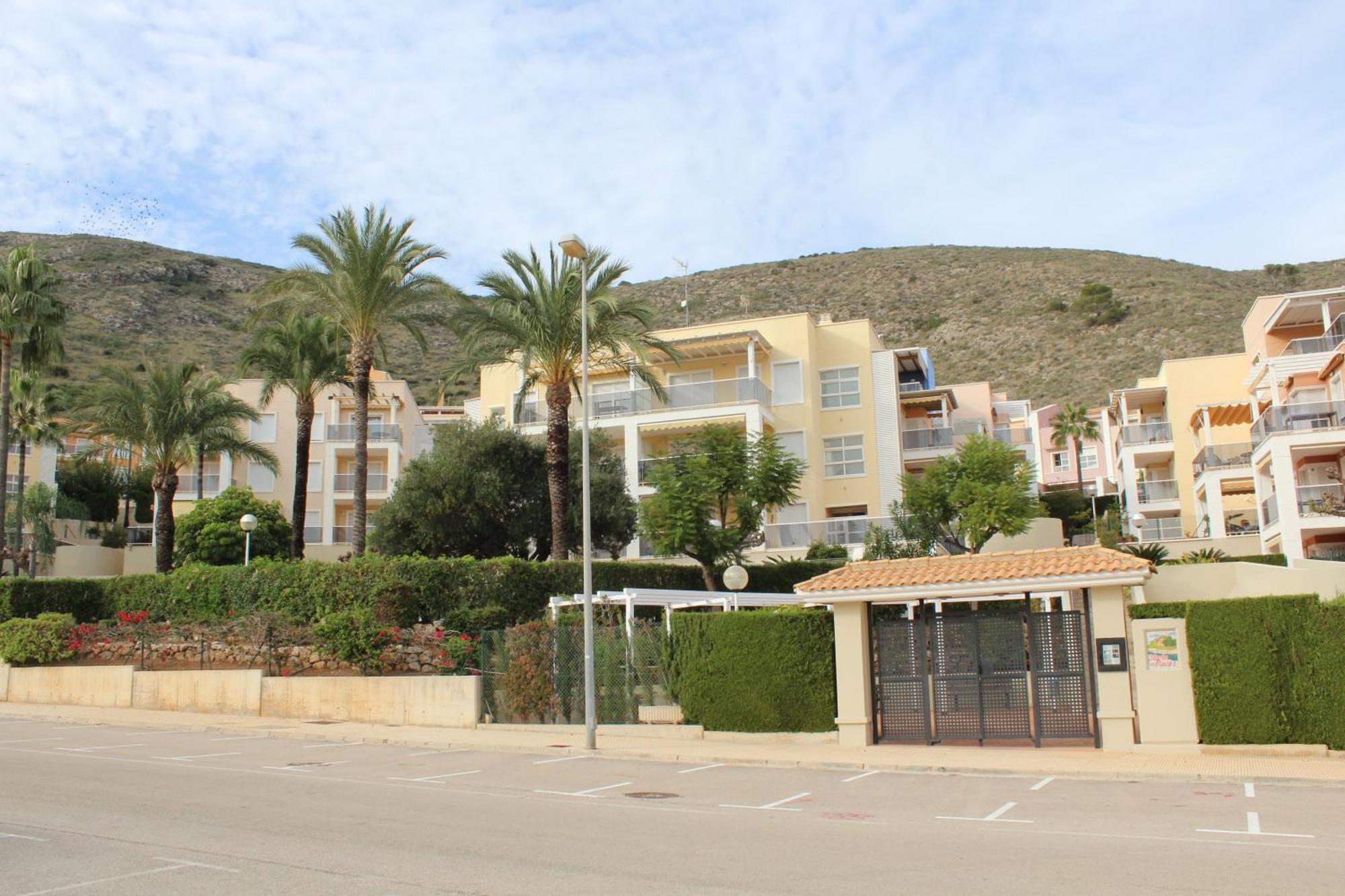 Apto En Con Terraza, Piscina, Parking Y Wifi Gratis * Cullera