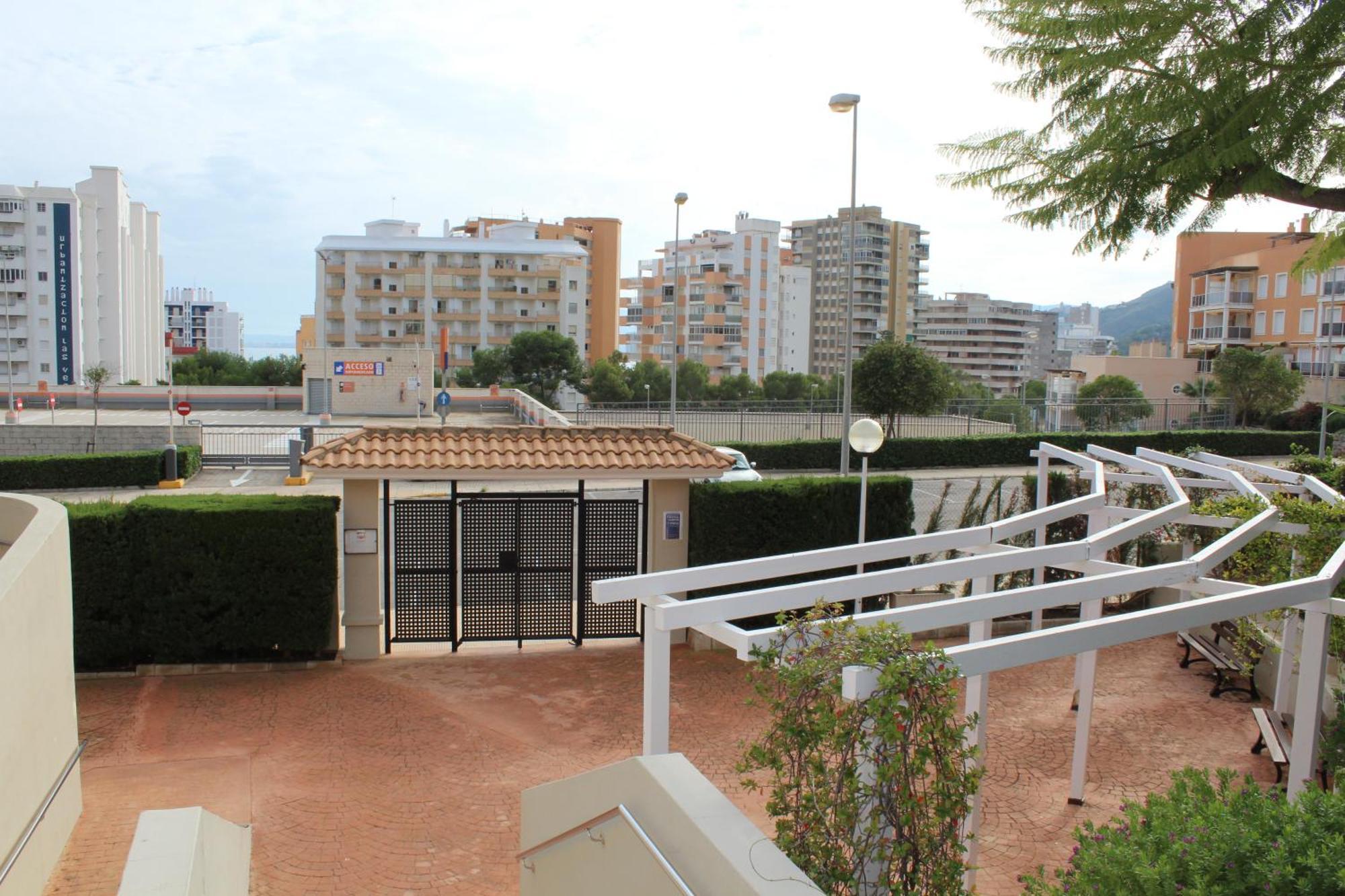Apto En Con Terraza, Piscina, Parking Y Wifi Gratis