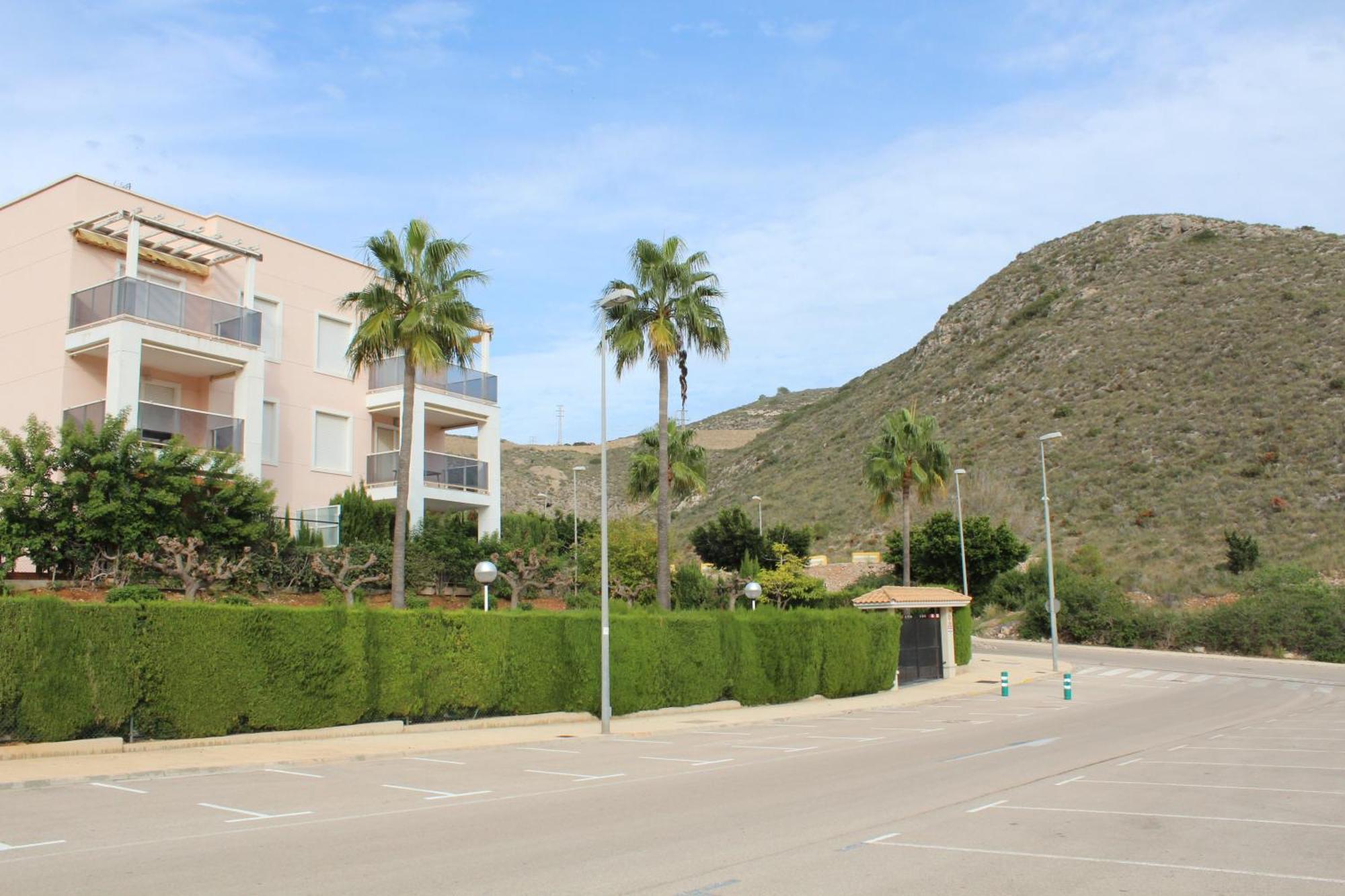 Apartment Apto En Con Terraza, Piscina, Parking Y Wifi Gratis *