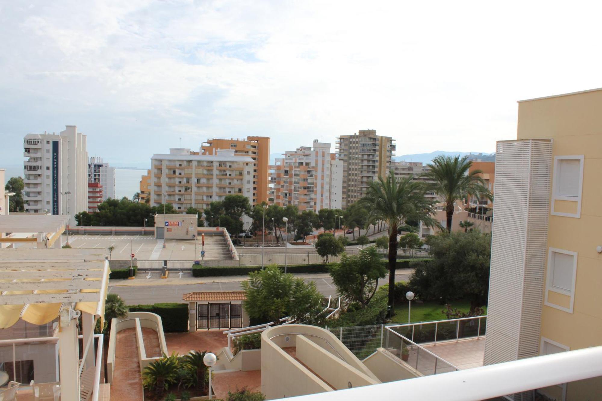 Apto En Con Terraza, Piscina, Parking Y Wifi Gratis